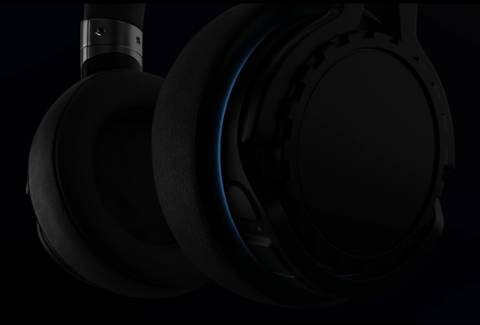 ภาพเรนเดอร์ 3D หูฟัง (Headphone Animation) โดย Light Roast